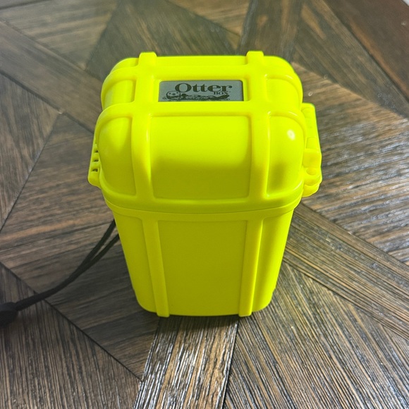 OtterBox Other - OtterBox DryCase 8000 Waterproof Shockproof Floating Container Case